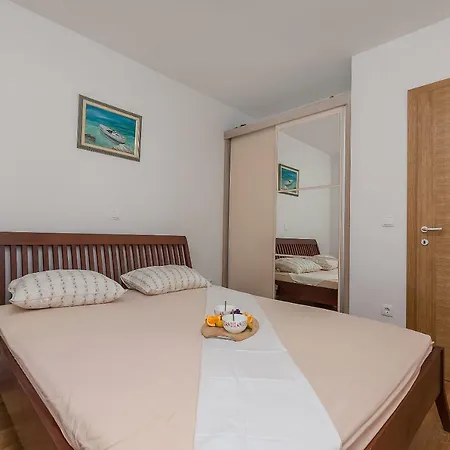 Neno * Makarska