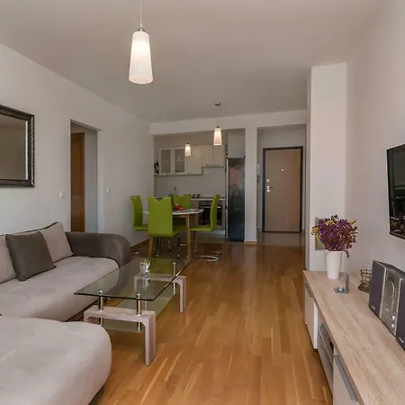 Neno Apartment